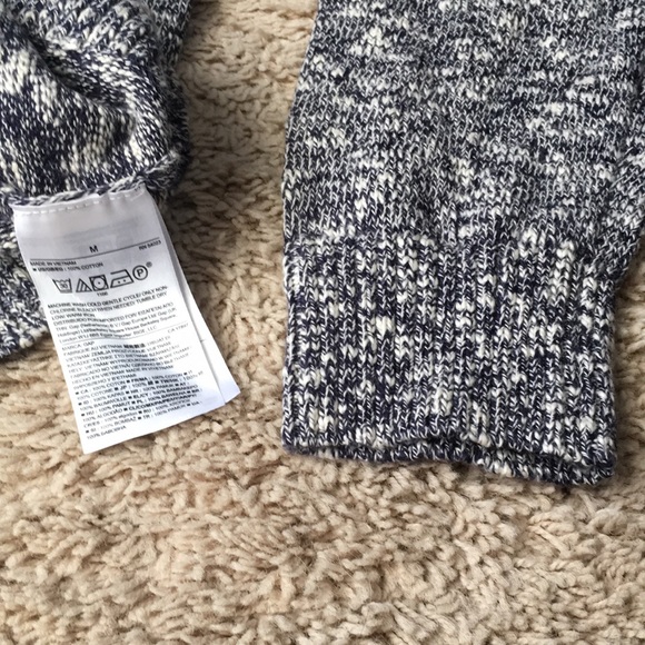 Men’s Gap crewneck 100% cotton sweater; S Medium - Picture 4 of 4